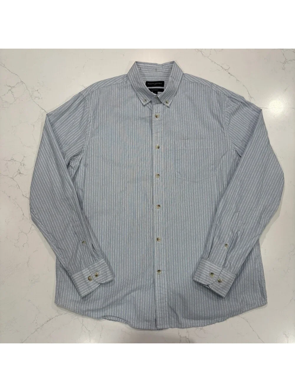 Banana Republic Untucked Fit Blue White Striped Button Down Shirt Men's Large L